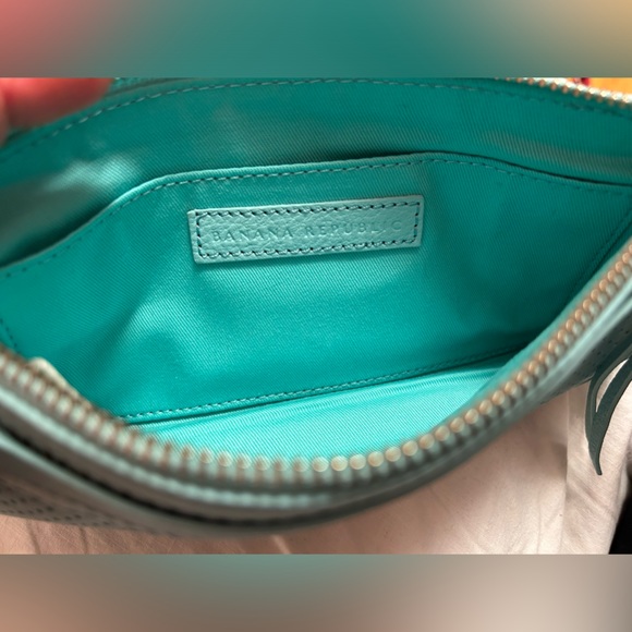 Banana Republic Turquoise wristlet - Picture 3 of 3